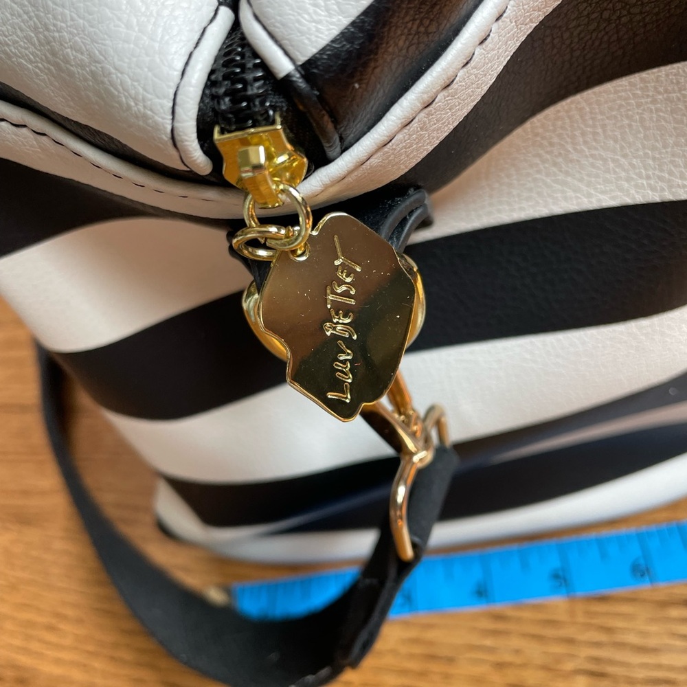 Betsey Johnson Black and White Striped Bag with Rainbow Design - Picture 4 of 13